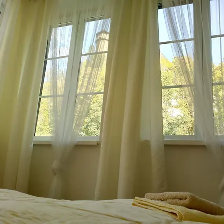 Urban Center 3*