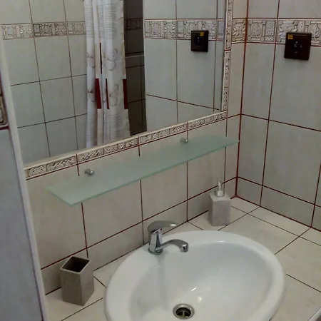 Urban Center 3*