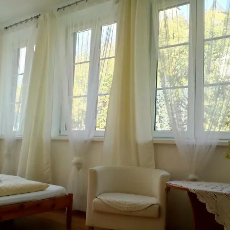 Urban Center 3* Árvaváralja
